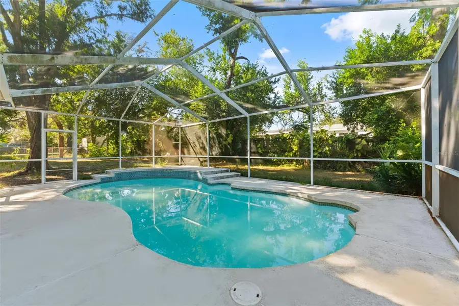 4126 Temple Heights Road, Tampa, FL 33617 - Image #2