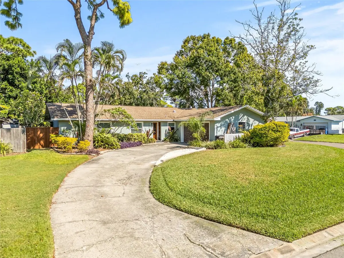 2901 61st Avenue S, Saint Petersburg, FL 33712 - #1