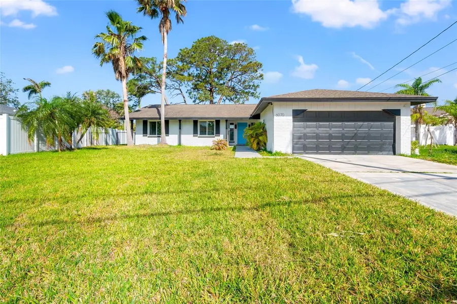 6070 Denver Street Ne, Saint Petersburg, FL 33703 - Image #2