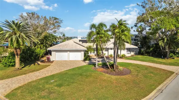 411 Belle Isle Avenue, BELLEAIR BEACH, FL 33786