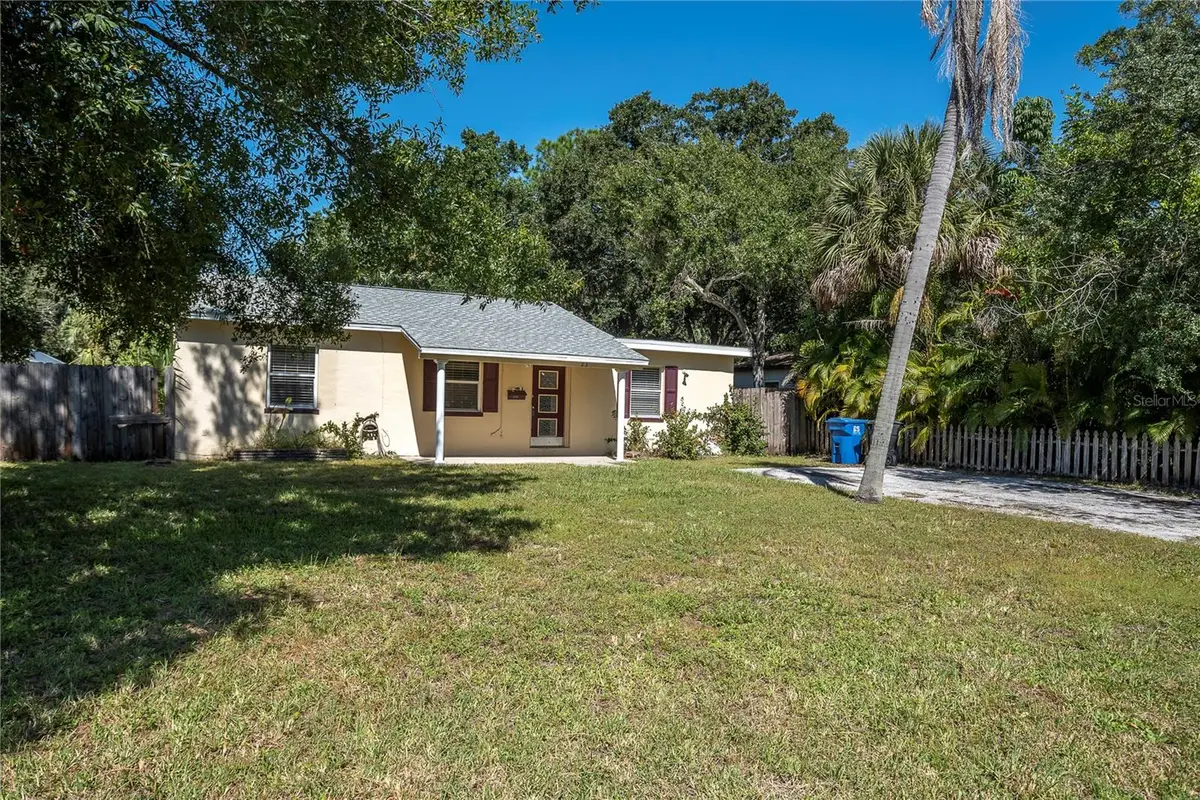 233 41st Avenue Ne, Saint Petersburg, FL 33703 - Image #1