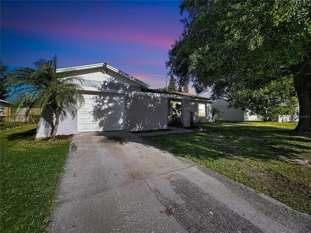 6040 Francis Drive, Apollo Beach, FL 33572 - Image #1