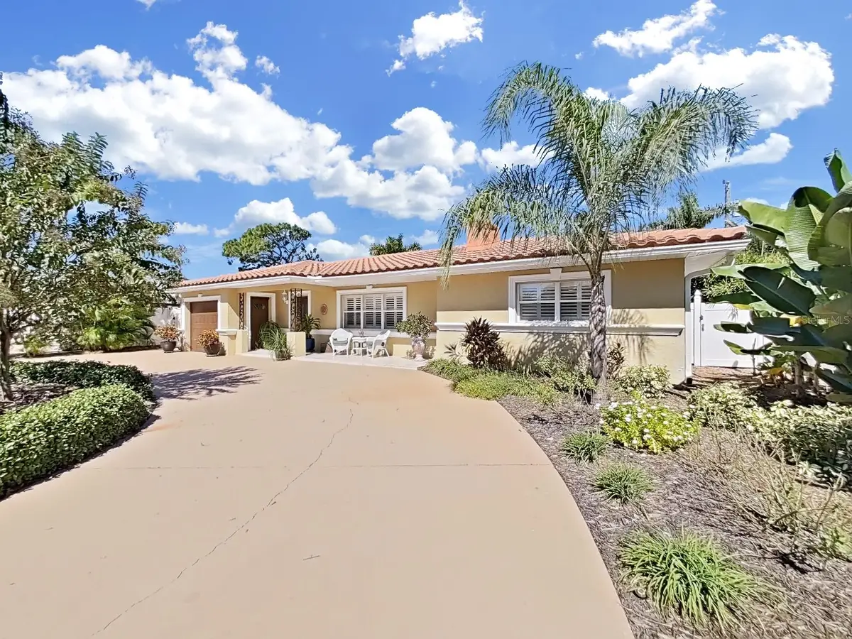 6601 Renaldo Way S, Saint Petersburg, FL 33707 - Image #1