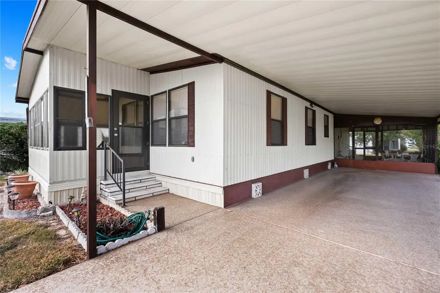 36827 Grace Avenue, Zephyrhills, FL 33542 - Image #2