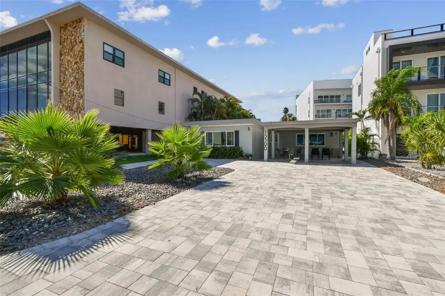 15390 2nd Street E, Madeira Beach, FL 33708 - Image #3