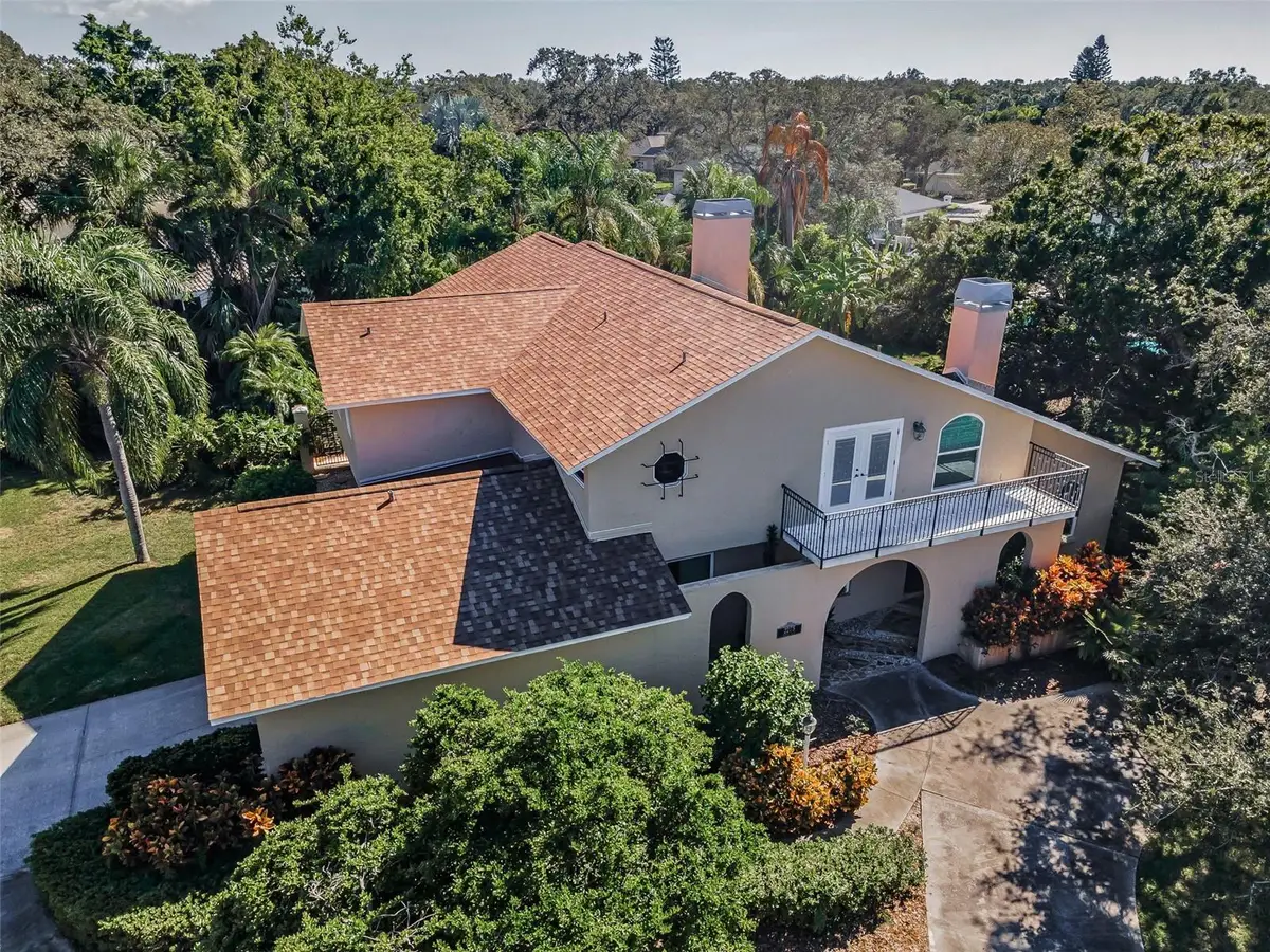 2275 Kings Point Drive, Largo, FL 33774 - Image #1