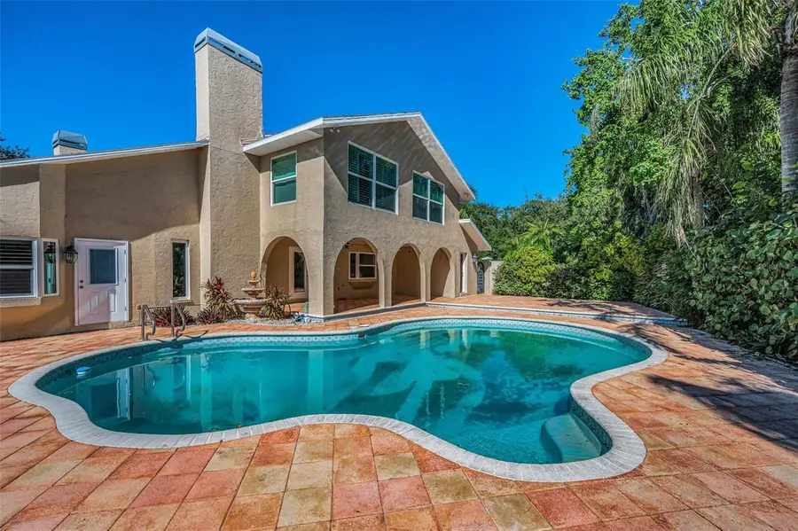 2275 Kings Point Drive, Largo, FL 33774 - Image #3