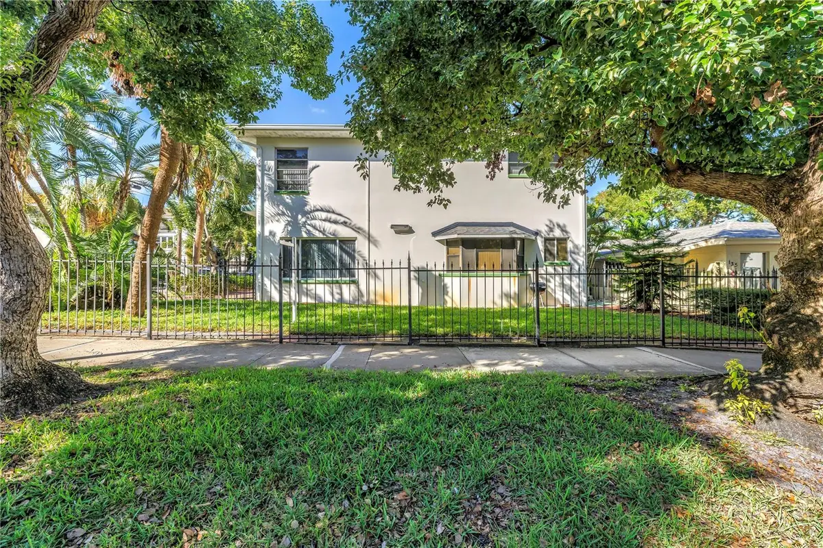 611 2nd Street N, Saint Petersburg, FL 33701 - Image #1