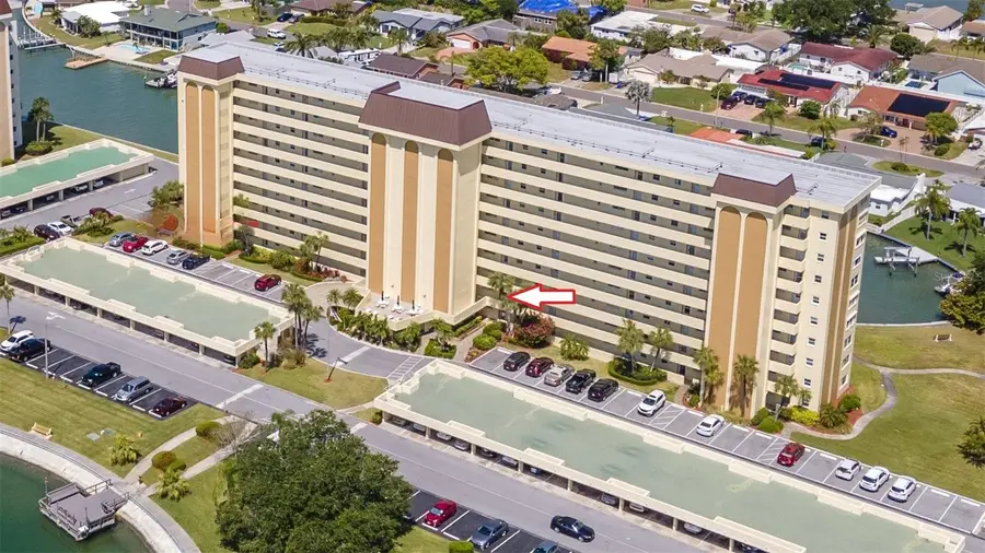 4725 Cove Circle #207, Saint Petersburg, FL 33708 - Image #2