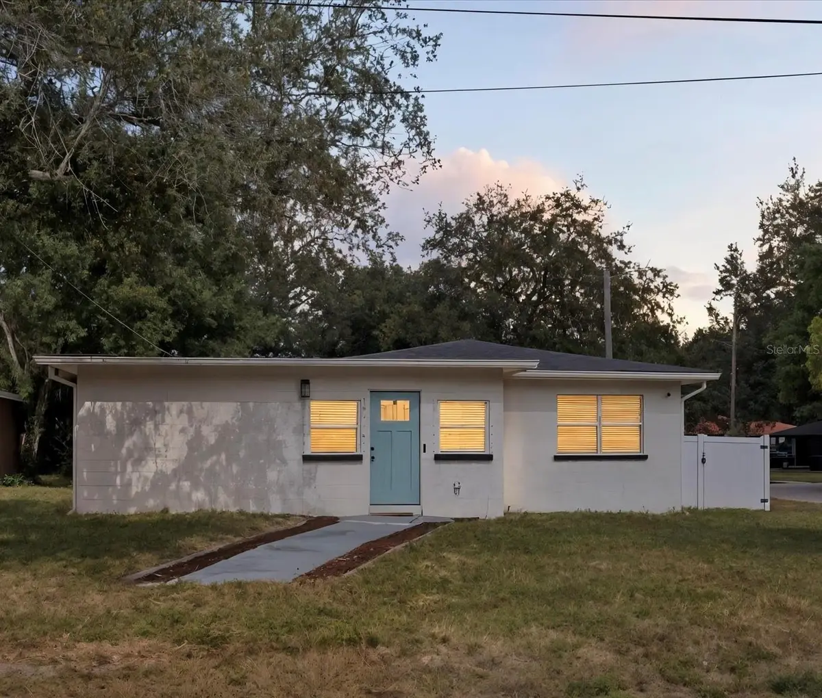 3020 E Idlewild Avenue, Tampa, FL 33610 - Image #1