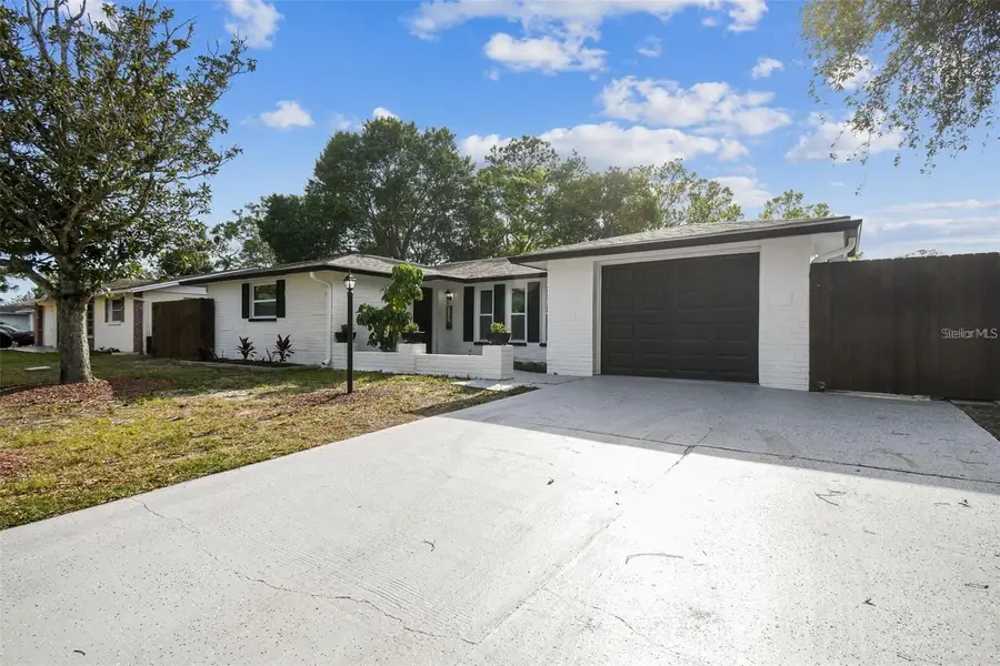 11211 Meadow Drive, Port Richey, FL 34668 - Image #3