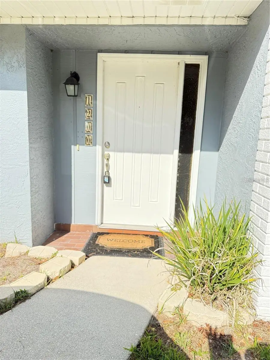 1200 Abbey Crescent Lane, Clearwater, FL 33759 - Image #2