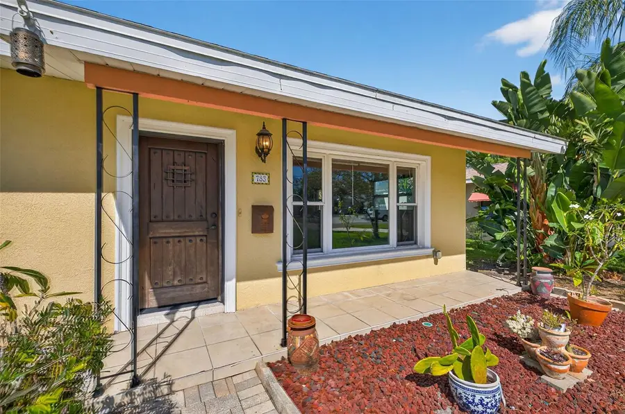 783 Placido Way Ne, Saint Petersburg, FL 33704 - Image #3