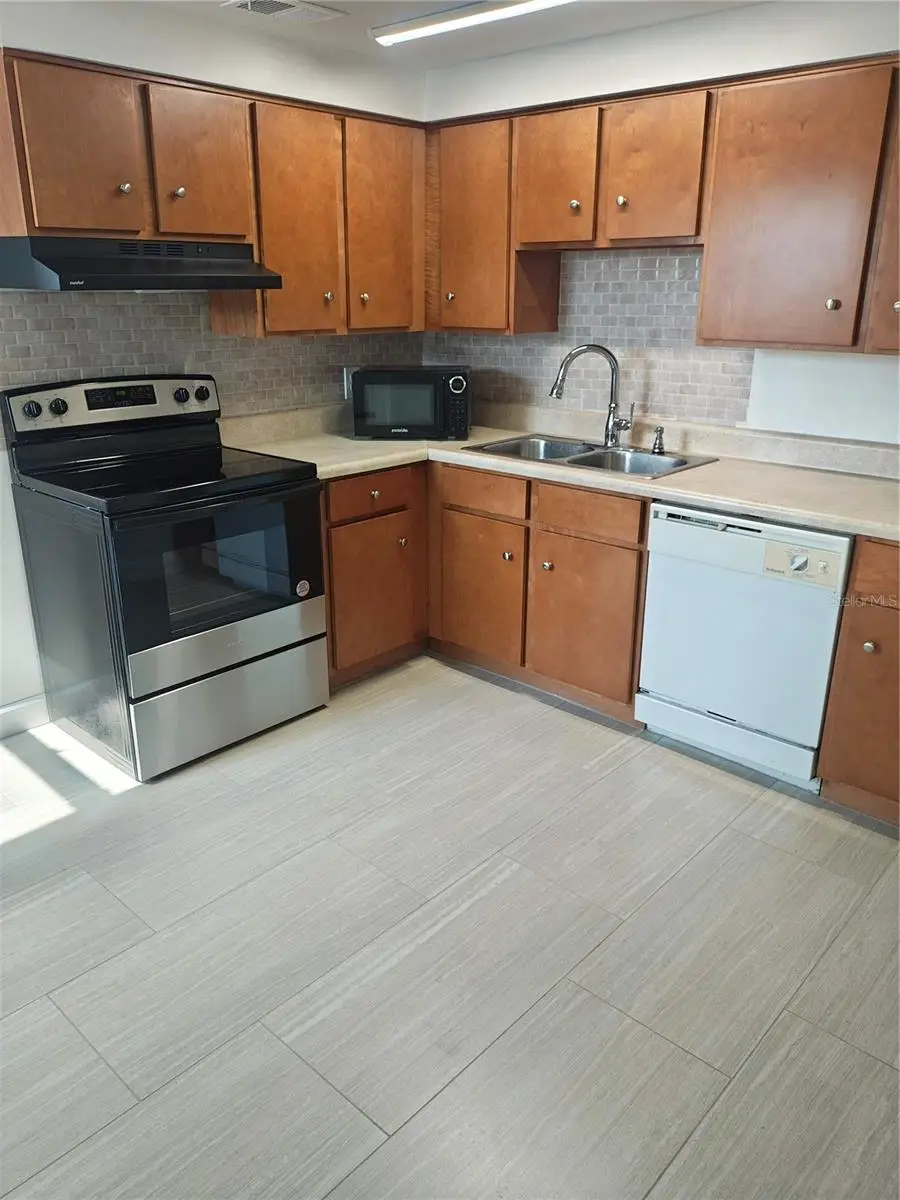 11301 110th Terrace, Largo, FL 33778 - Image #2