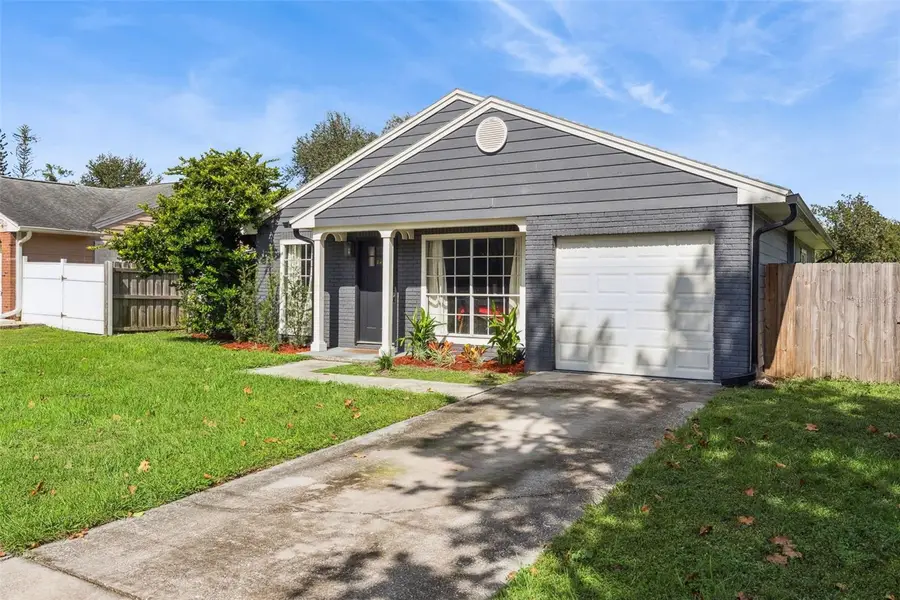 13927 Countryplace Drive, Orlando, FL 32826 - Image #2