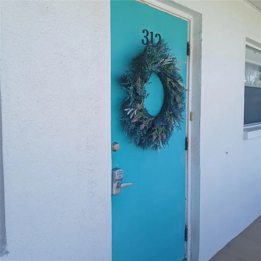 1900 59th Avenue N #312, Saint Petersburg, FL 33714 - Image #2