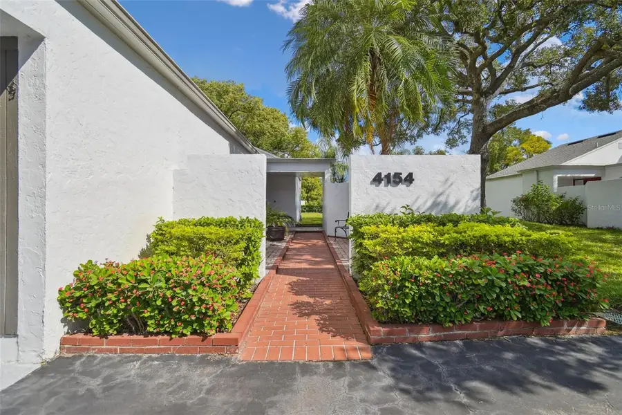 4154 Northmeadow Circle, Tampa, FL 33618 - Image #2