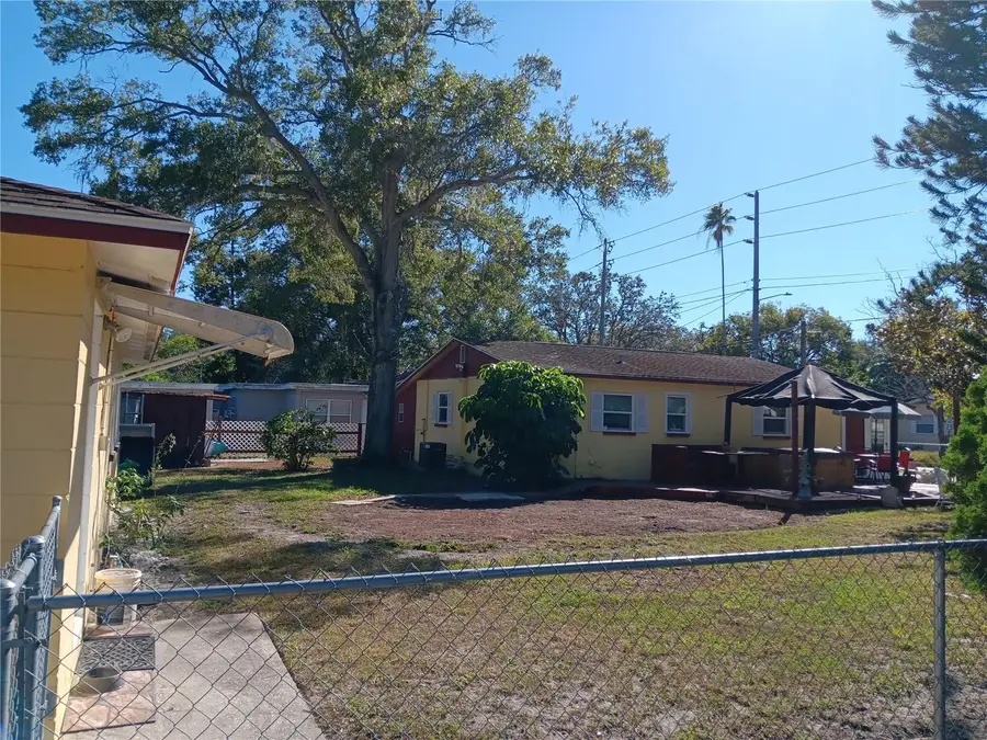 374 3rd Street Nw, Largo, FL 33770 - Image #2