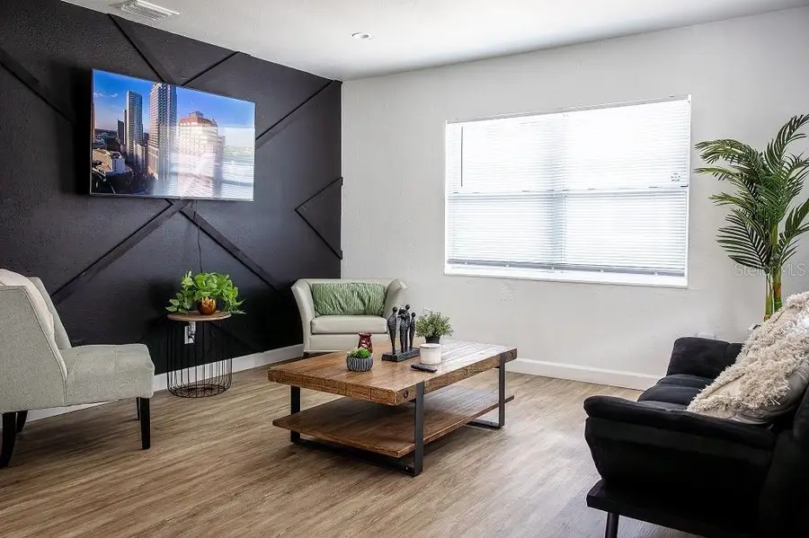 4318 Berkley Drive, Tampa, FL 33610 - Image #3