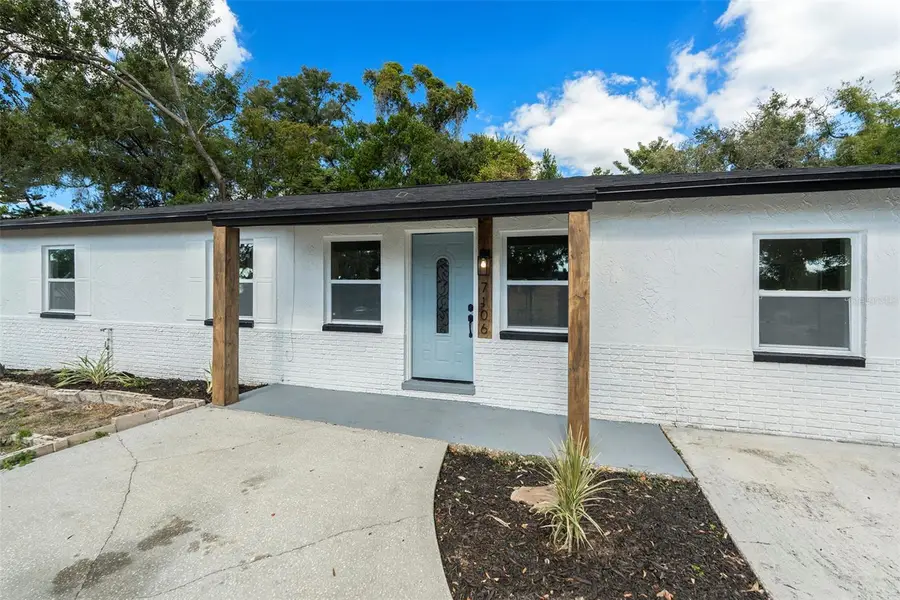 7106 Lynwood Drive, Tampa, FL 33637 - Image #2