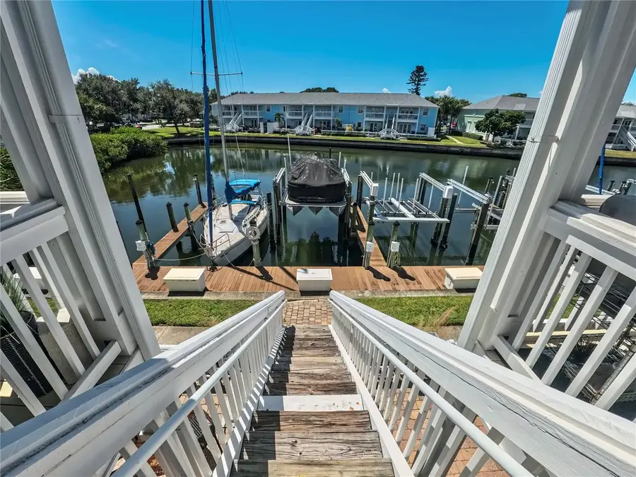 5075 Starfish Drive Se #C, Saint Petersburg, FL 33705 - Image #2