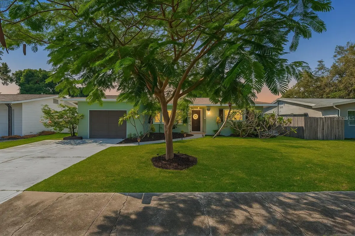 6121 4th Street S, Saint Petersburg, FL 33705 - Image #1