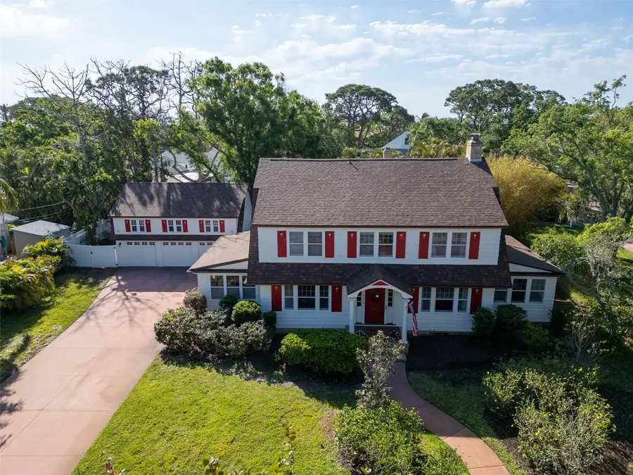 1226 Serpentine Drive S, Saint Petersburg, FL 33705 - Image #2