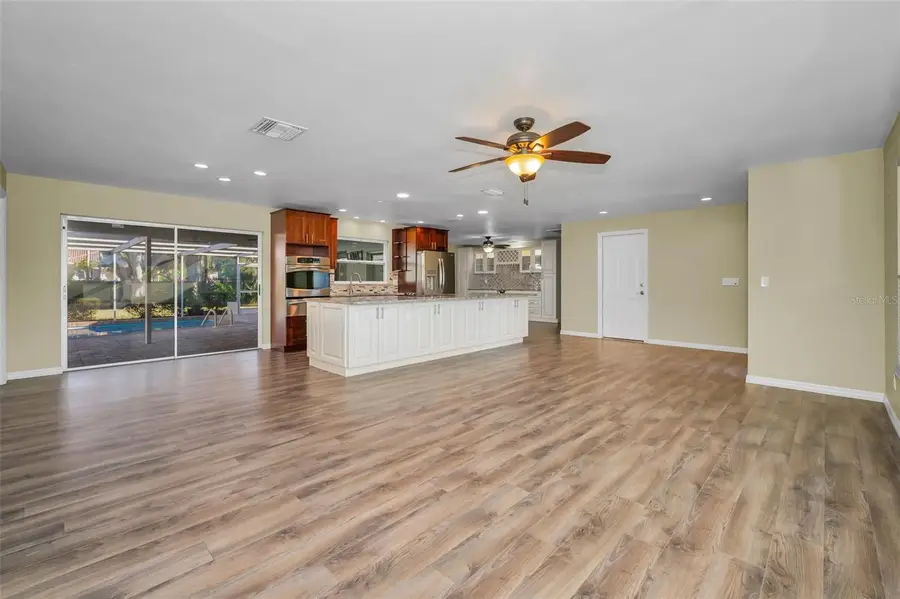 8793 Merrimoor Boulevard E, Seminole, FL 33777 - Image #3