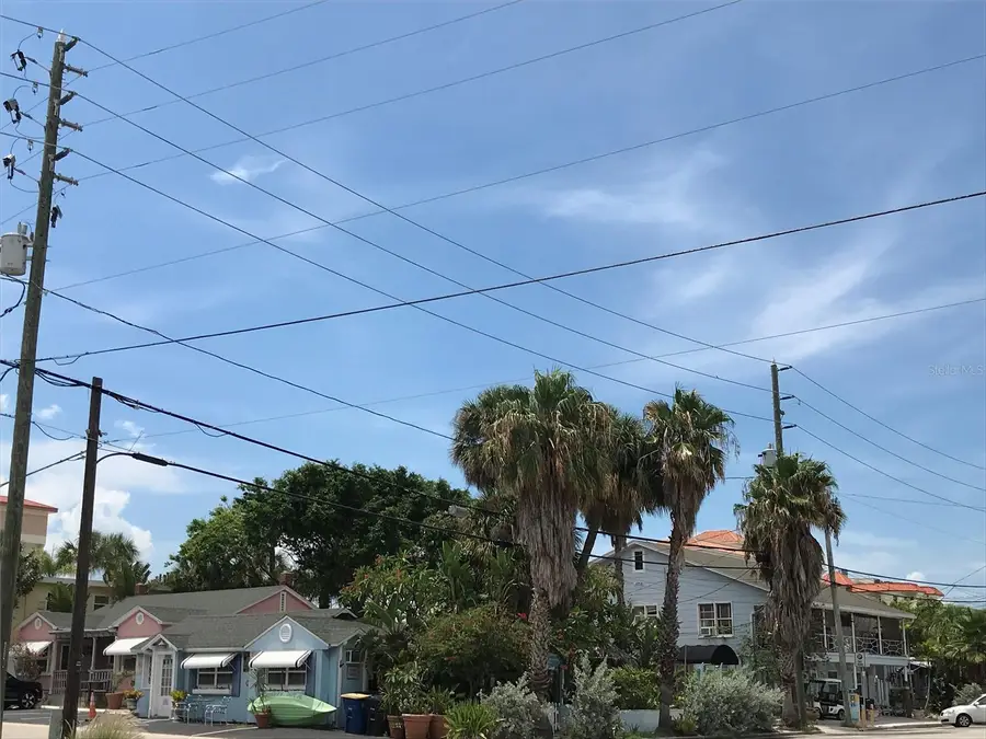 628 Mandalay Avenue, Clearwater Beach, FL 33767 - Image #2