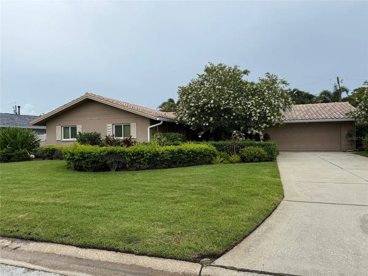 1101 87th Avenue N, Saint Petersburg, FL 33702 - Image #1