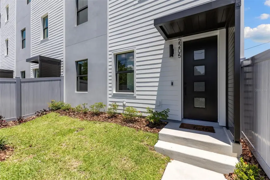 2205 16th Street N, Saint Petersburg, FL 33704 - Image #2
