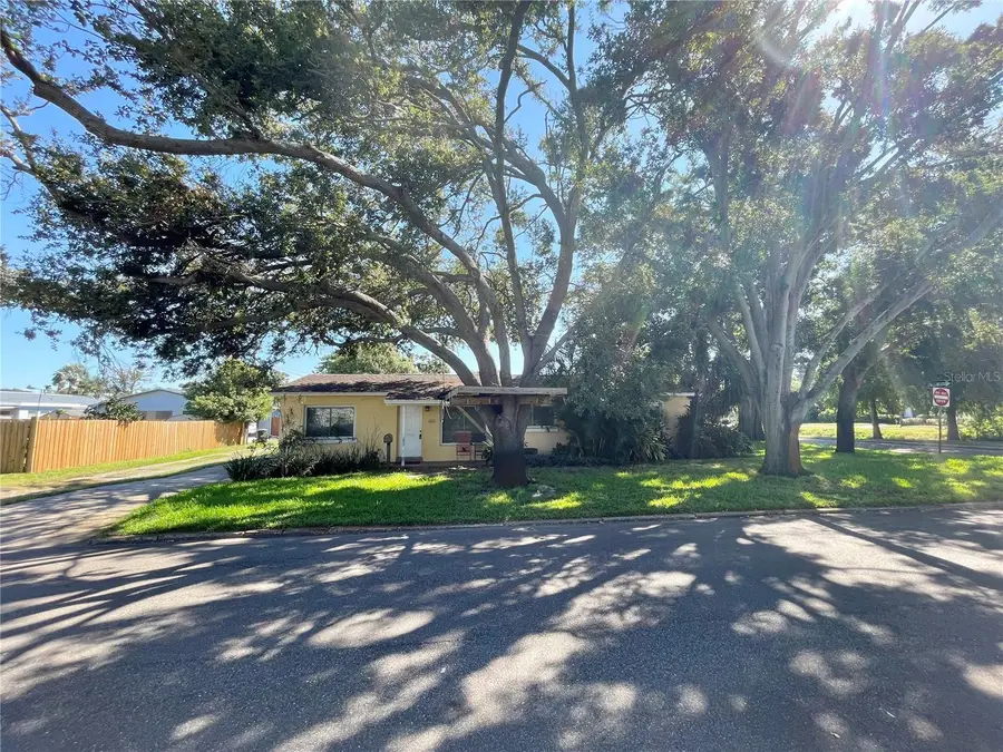 601 56th Street N, Saint Petersburg, FL 33710 - Image #2