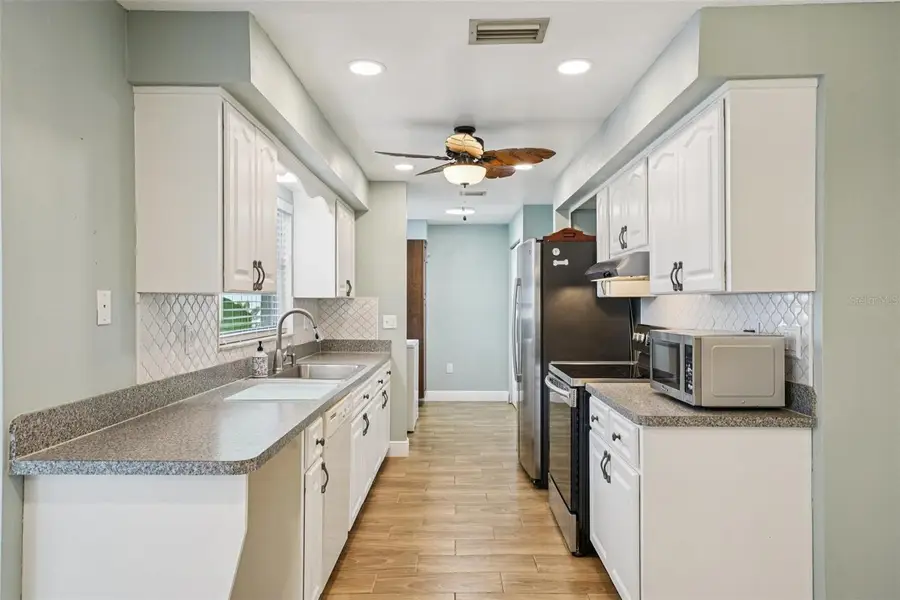 1118 Carlton Road, Tarpon Springs, FL 34689 - Image #2