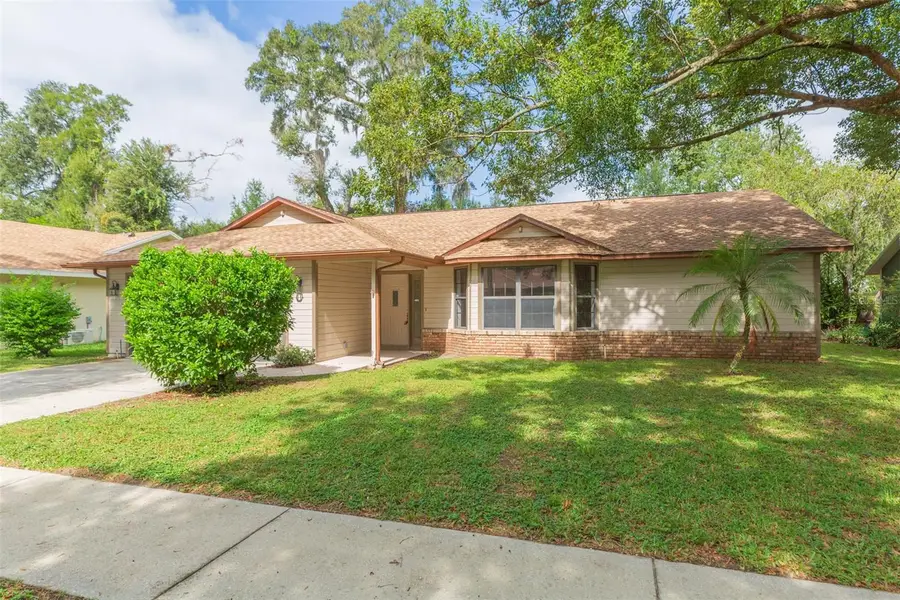 6625 Foxmoor Drive, Zephyrhills, FL 33542 - Image #2