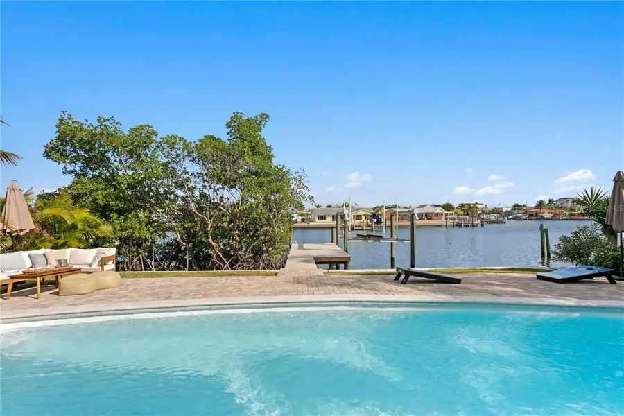 403 Hermosita Drive, Saint Pete Beach, FL 33706 - Image #3