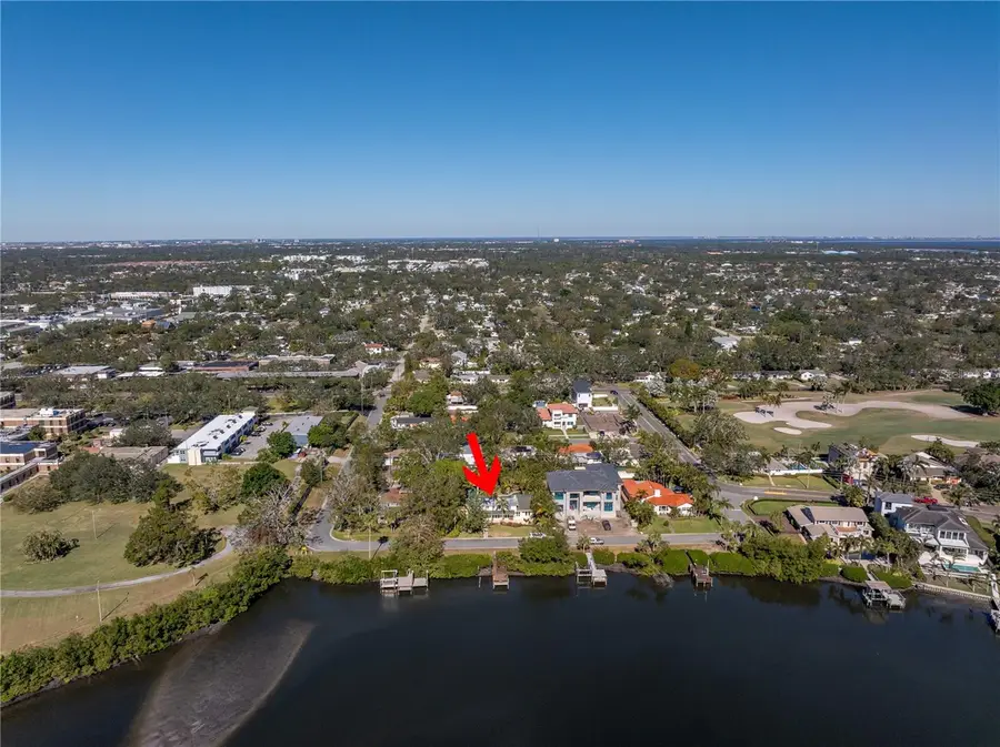 323 Coffee Pot Drive Ne, Saint Petersburg, FL 33704 - Image #3