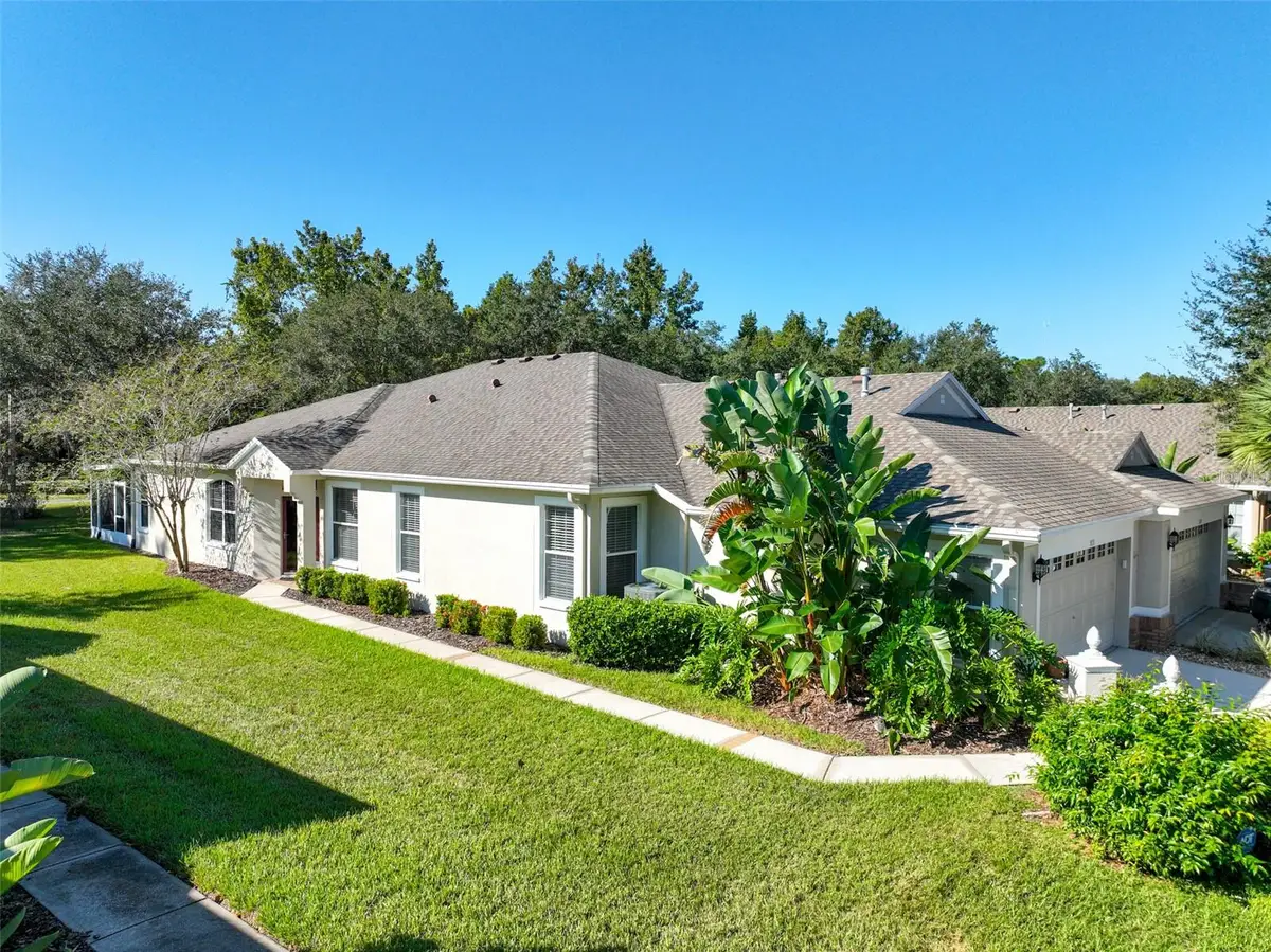 15731 Phoebepark Avenue, Lithia, FL 33547 - Image #1