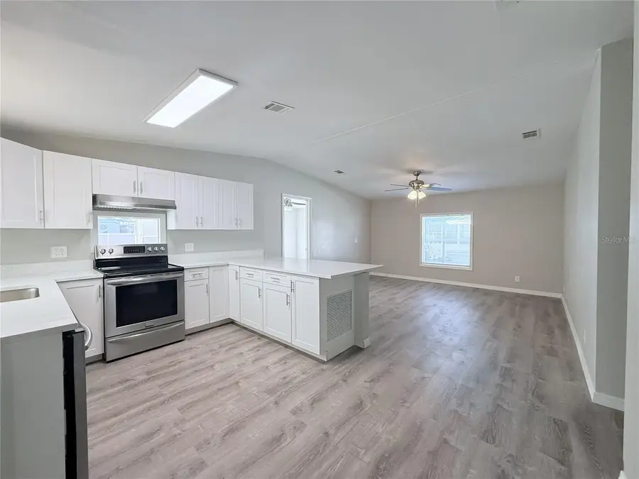 5316 Ixora Street, Zephyrhills, FL 33541 - Image #2