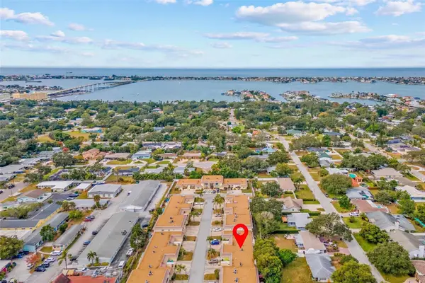 610 N Indian Rocks Road N #103, BELLEAIR BLUFFS, FL 33770