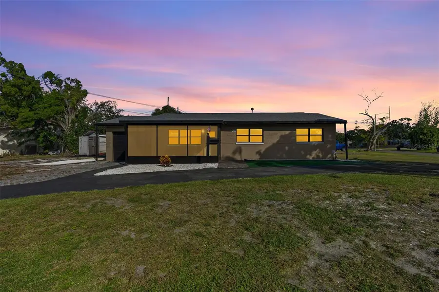 429 55th Avenue Ne, Saint Petersburg, FL 33703 - Image #2