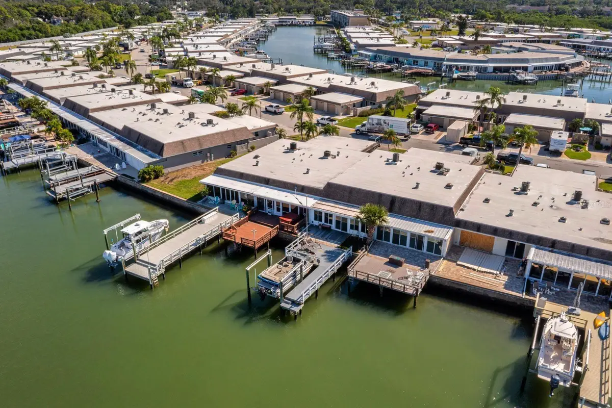 511 Boca Ciega Point Boulevard N, Saint Petersburg, FL 33708 - Image #1