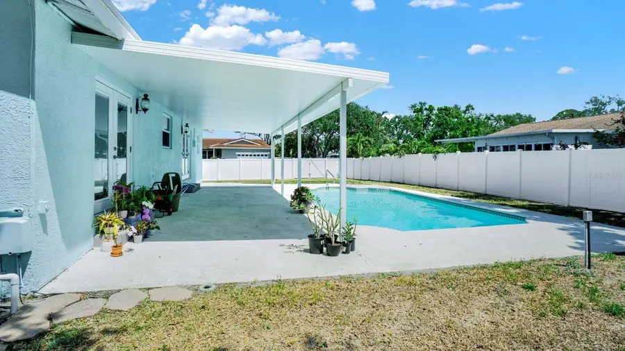 6035 19th Street Ne, Saint Petersburg, FL 33703 - Image #3