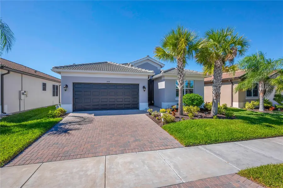 15513 Santa Pola Drive, Wimauma, FL 33598 - Image #2