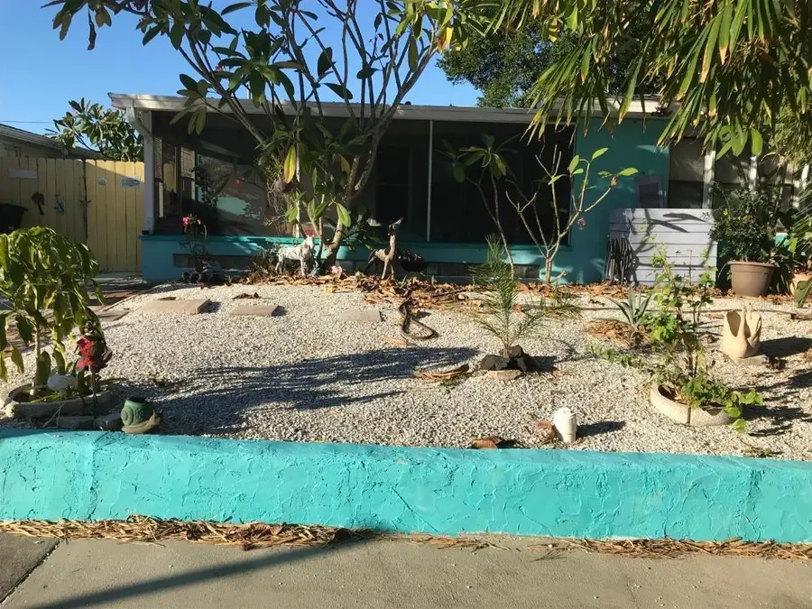 1024 Apache Trail, Clearwater, FL 33755 - Image #2