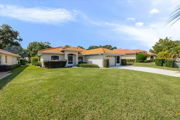 106 Morning Glory Circle, WINTER HAVEN, FL 33884