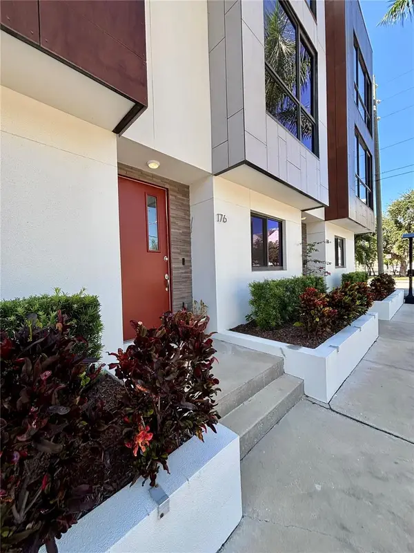 176 8th Street N, ST PETERSBURG, FL 33701