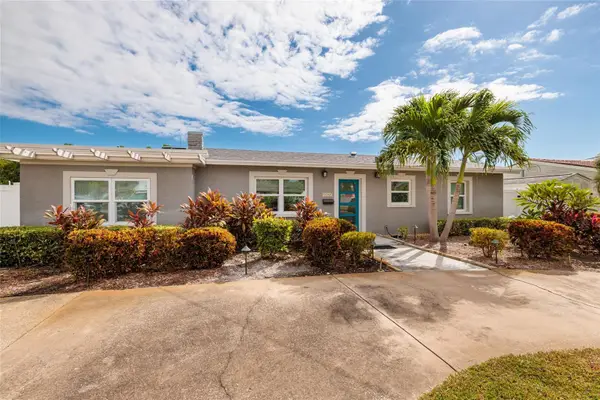 9101 Sun Isle Drive Ne, ST PETERSBURG, FL 33702