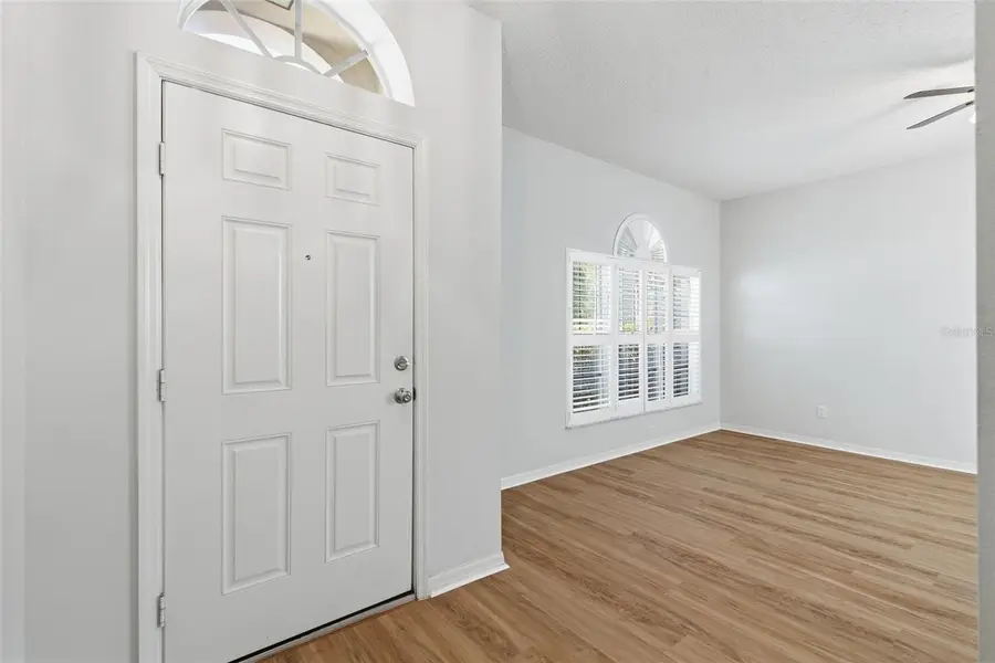 10232 Grant Creek Drive, Tampa, FL 33647 - Image #2