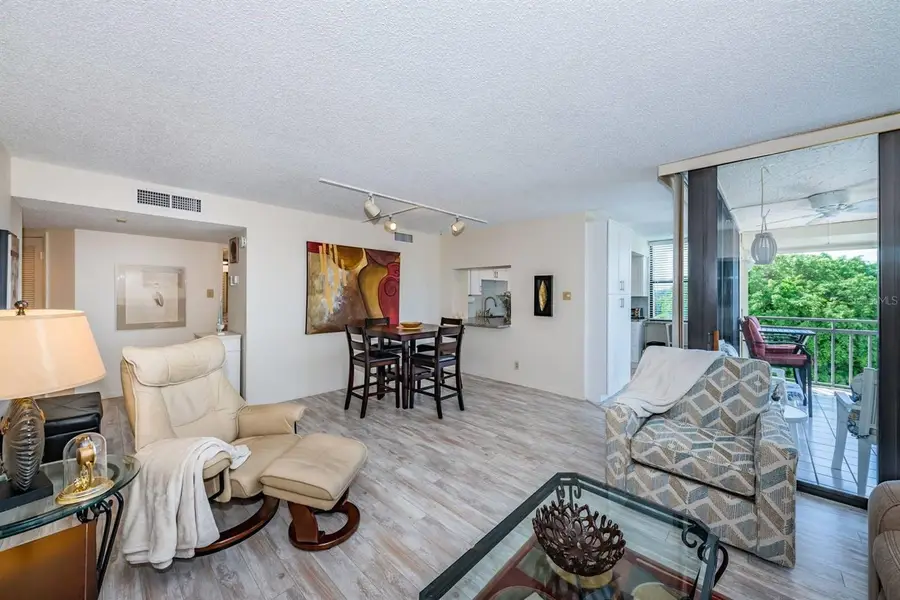 6145 Sun Boulevard #404, Saint Petersburg, FL 33715 - Image #3