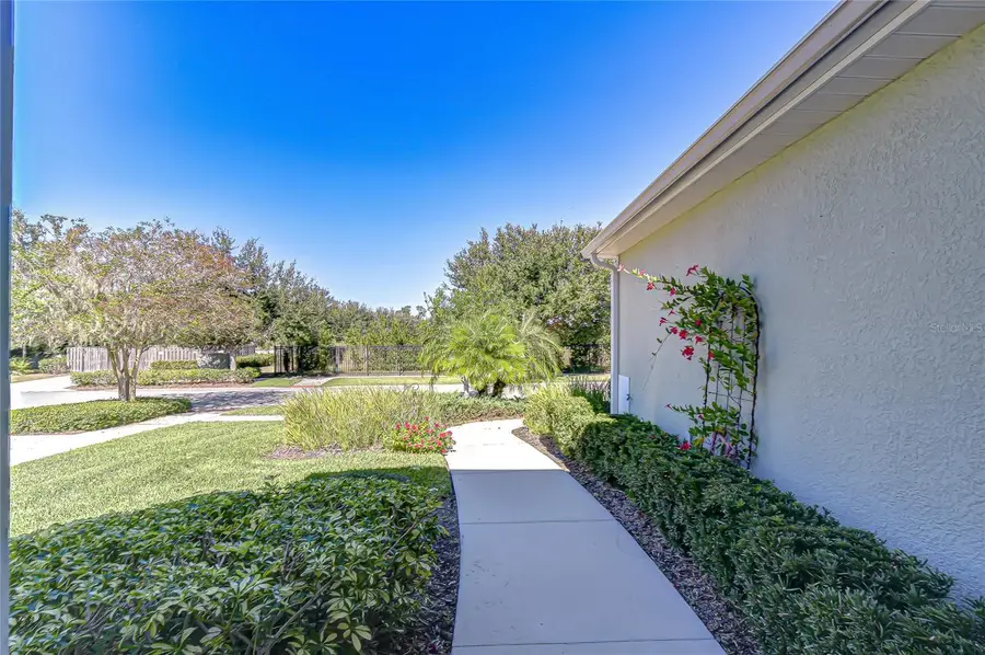 13605 Circa Crossing Drive, Lithia, FL 33547 - Image #3